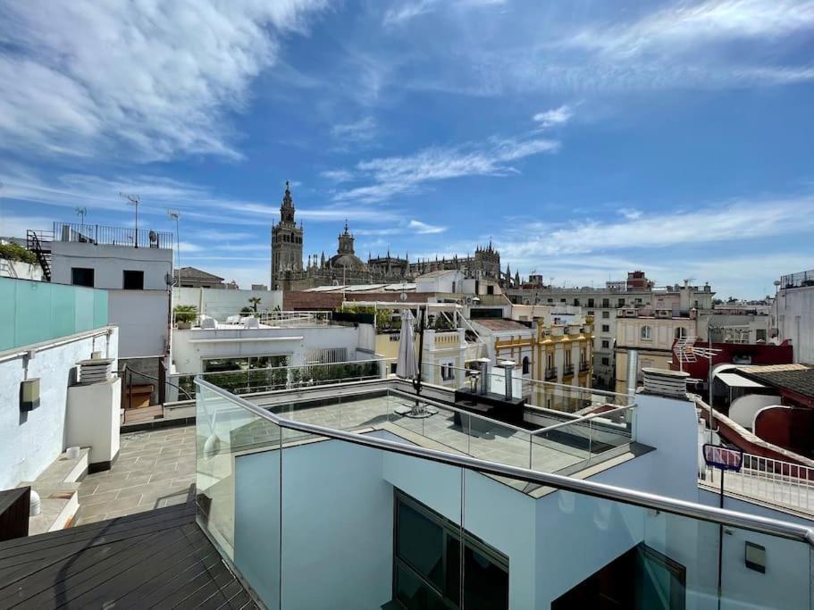 Вилла Fdez Amazing House By Cathedral And Giralda With Private Pool Севилья Экстерьер фото