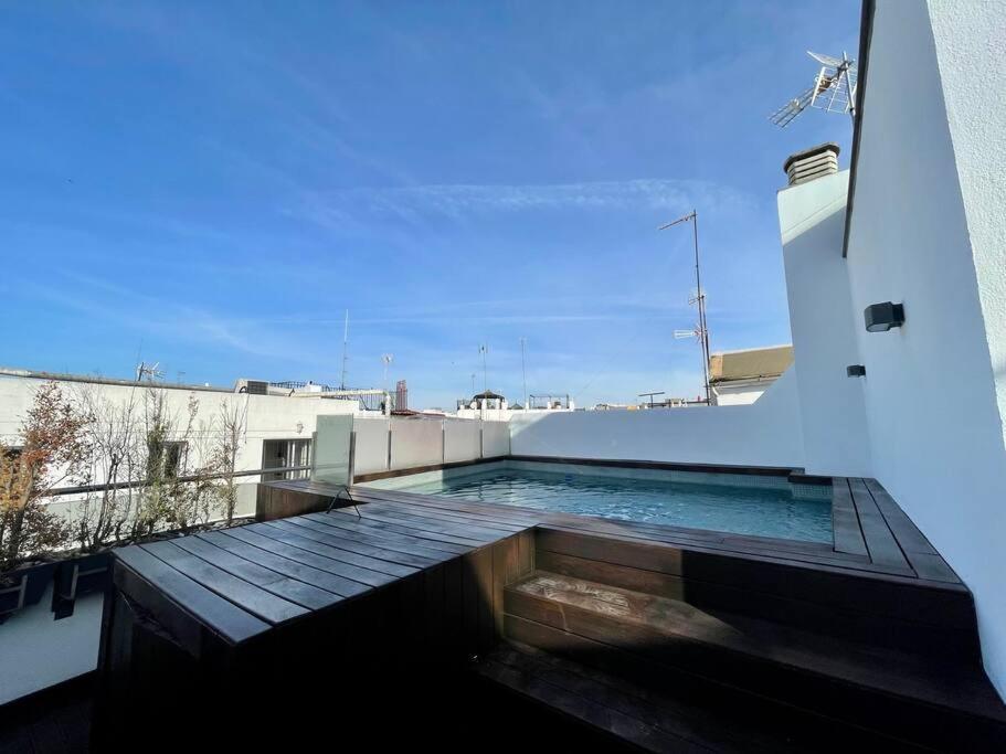 Вилла Fdez Amazing House By Cathedral And Giralda With Private Pool Севилья Экстерьер фото