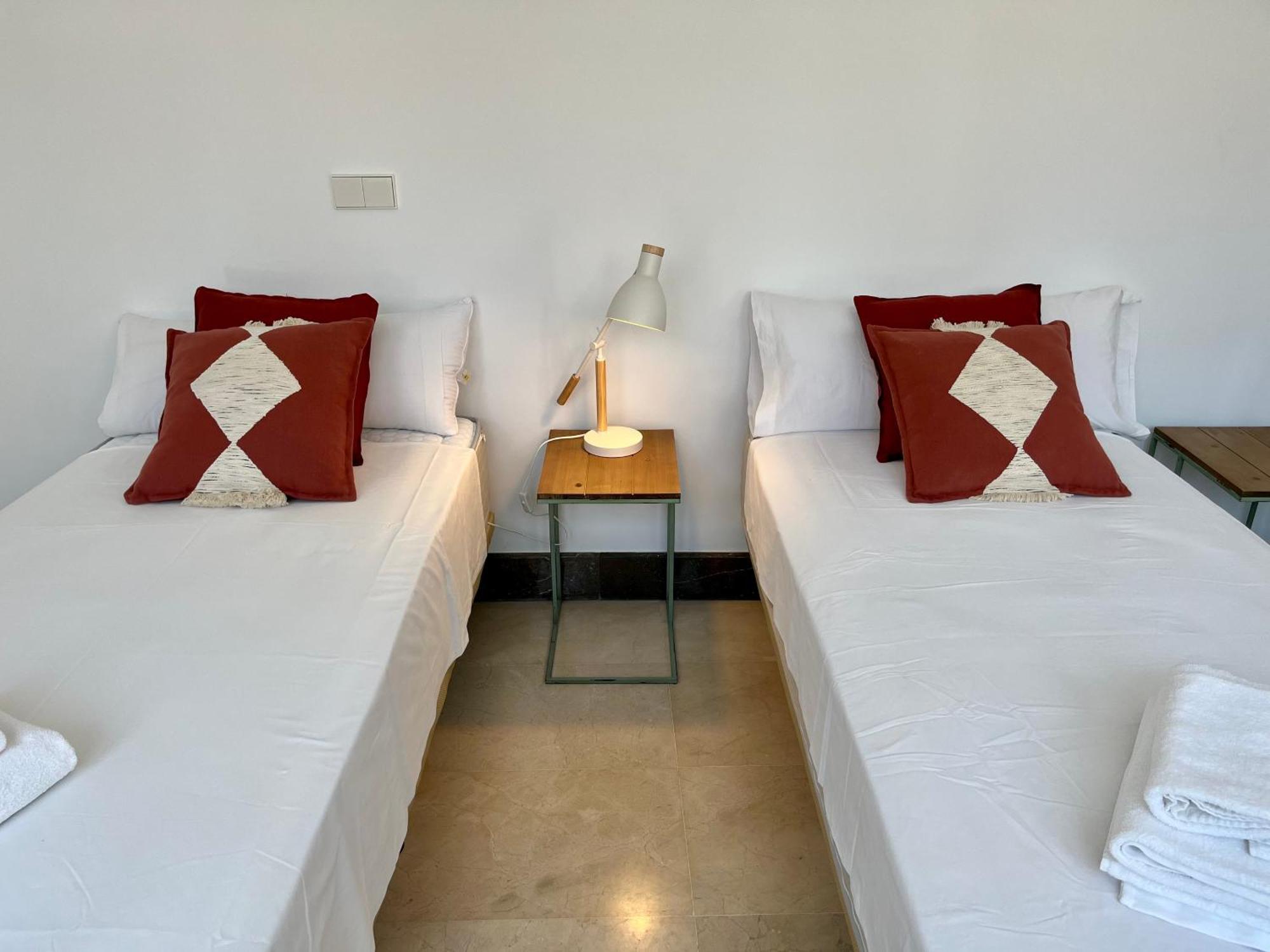 Вилла Fdez Amazing House By Cathedral And Giralda With Private Pool Севилья Экстерьер фото